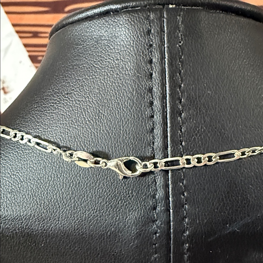 .925 Sterling Silver 16” Figaro necklace! #270 - Picture 4 of 5